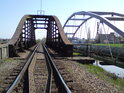 Železniční most přes Labe na trati Hradec Králové - Týniště nad Orlicí.